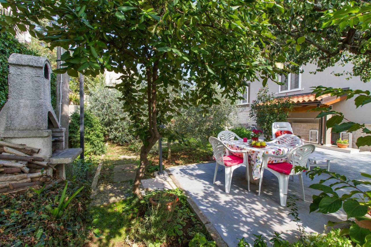 Studio Apartment Zeljka พูลา ภายนอก รูปภาพ